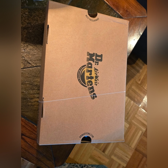 NWT Dr. Marten's Platform  Shoe Size 10 - Picture 3 of 7